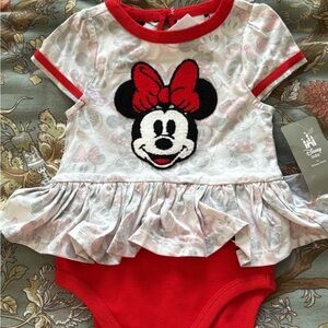 Minnie Mouse onsie NWT 18-24 month